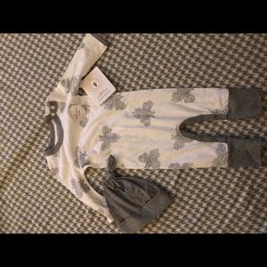 Burts Bees NWT Foldover Sleeves Hat